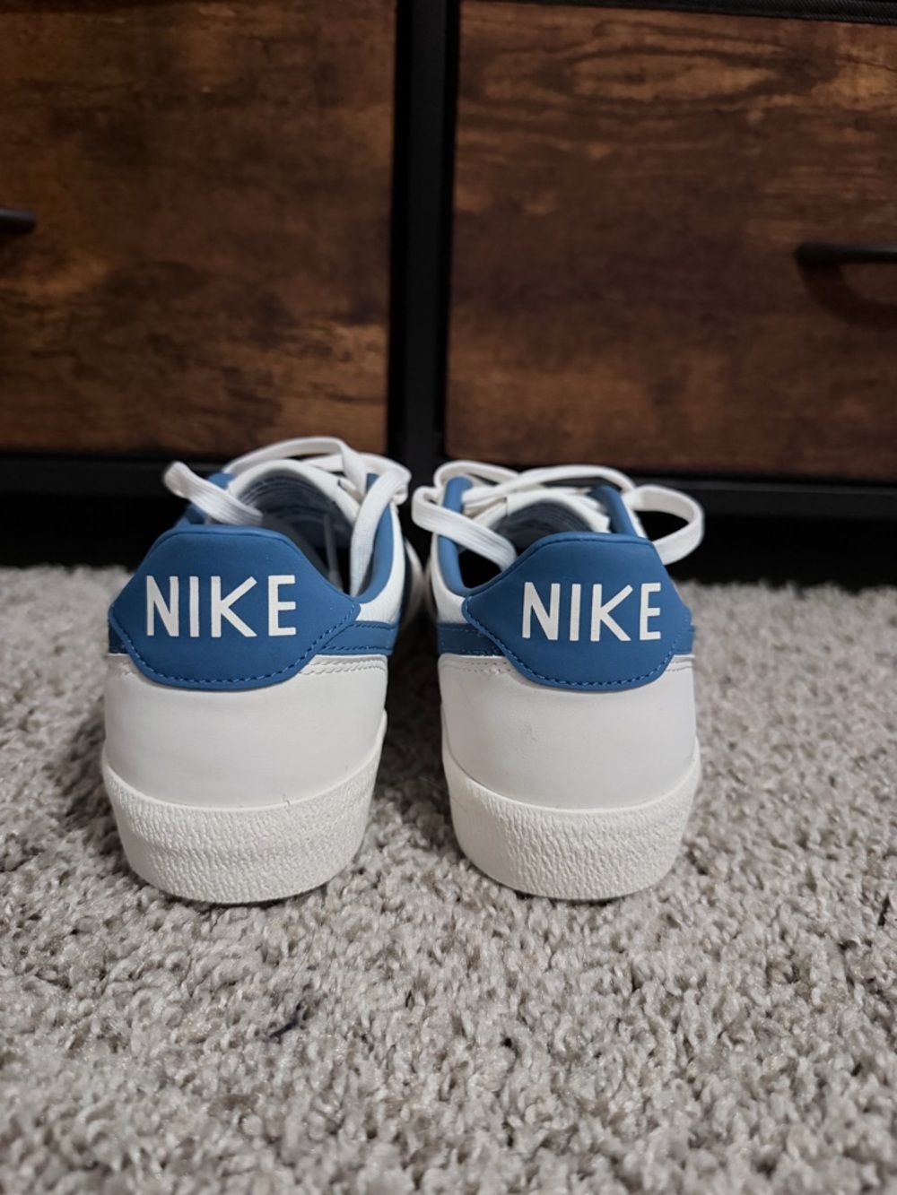 Nike Men’s White Sneakers with Blue Swoosh - Picture 2 of 6